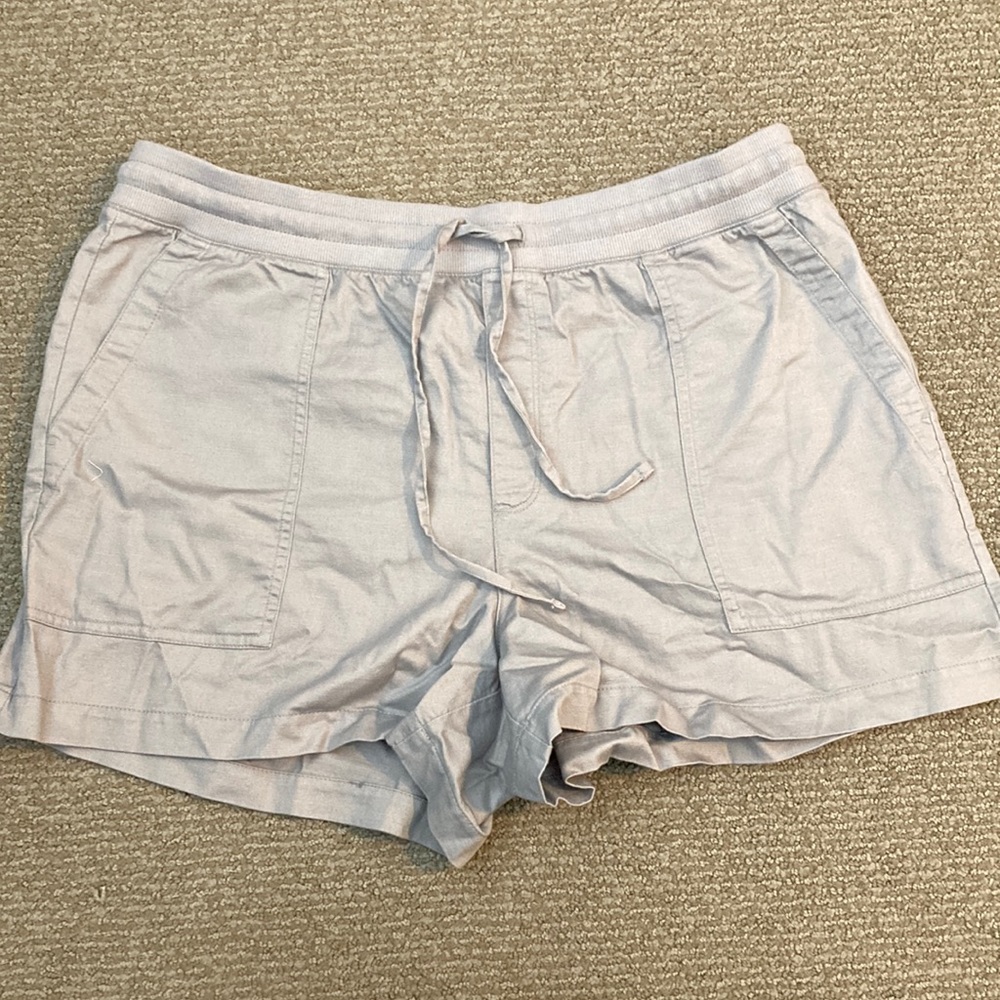 Gap shorts